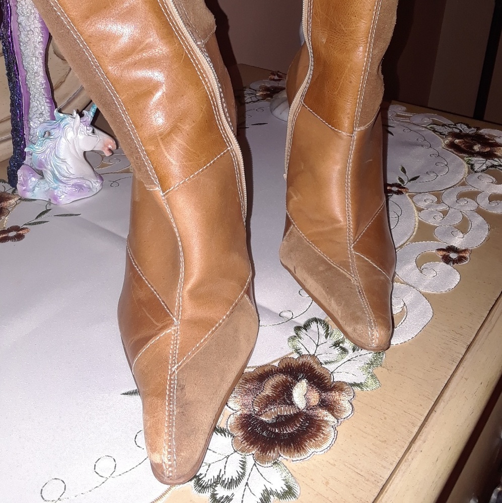 Like new pointy booties nude patch look